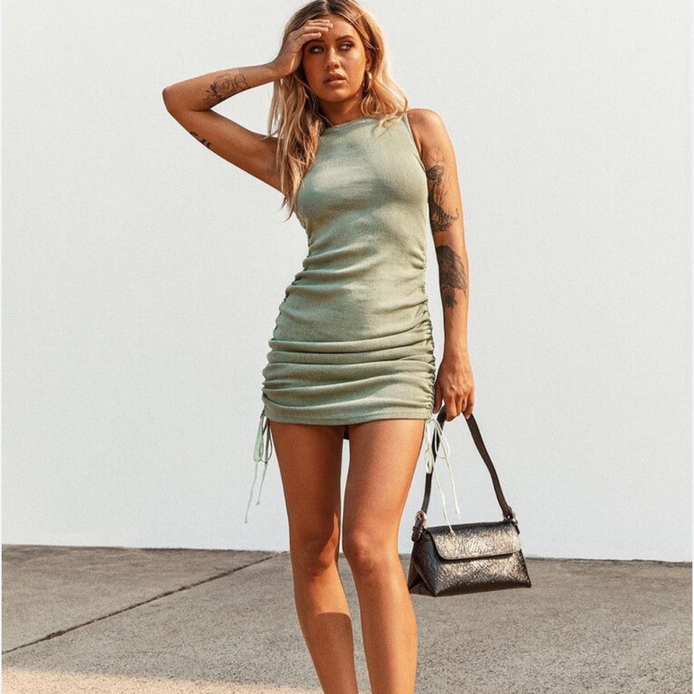 Green lioness dress (brighter than first pic)